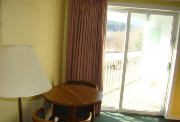 Happy Trails Motel Лъдлоу Екстериор снимка